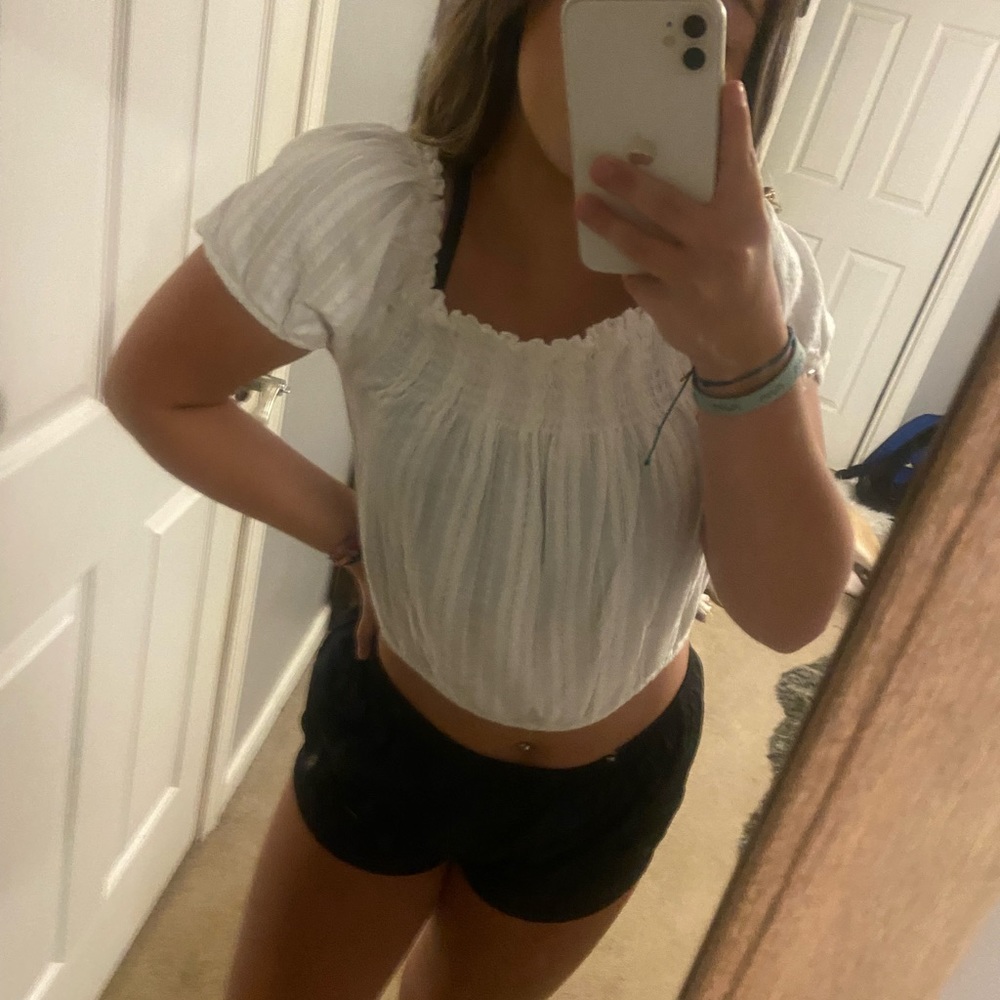 puff sleeve white top